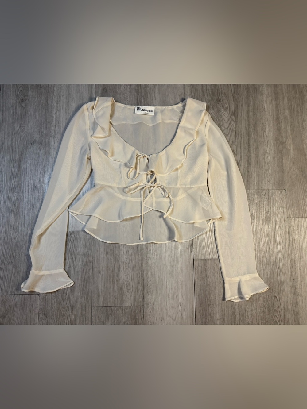 No Boundaries Women’s Boho Ivory Sheer Chiffon Ruffle Tie-Front Blouse XS